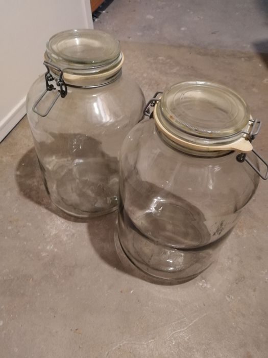 Frascos de vidro grandes