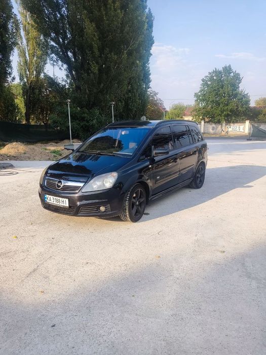 продам автомобіль Опель Зафіра б 1.9