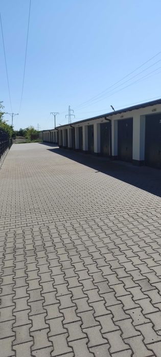 Garaże murowane szeregowe