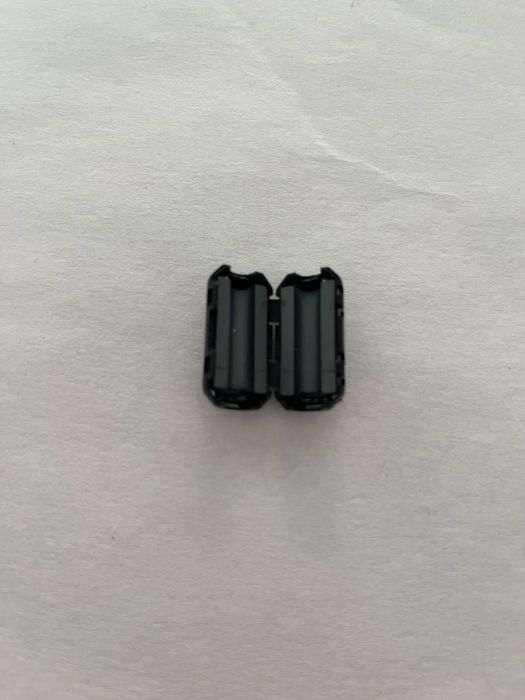 Ferryt na przewód w oslonie