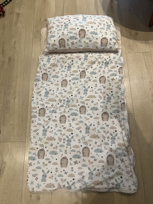Śpiworek dla przedszkolaka, na zamek, poduszka 140x75, żłobka