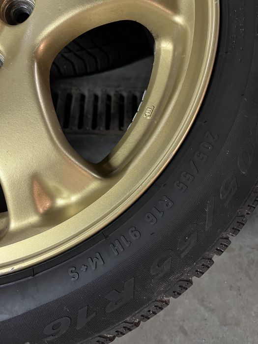 Koła zimowe / felgi Subaru 16” GC8