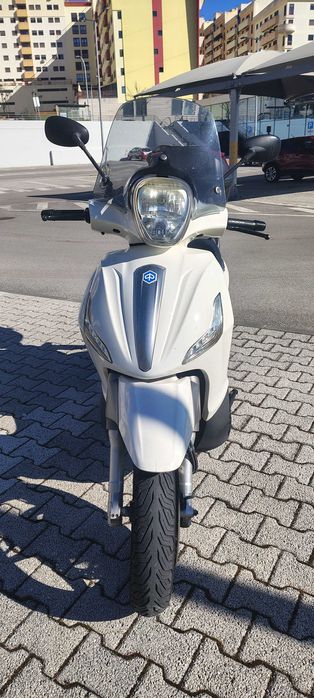 Piaggio Beverely Sport Touring 350