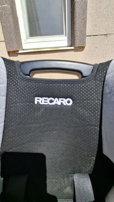 Продам дитяче автокрісло Recaro Young Sport