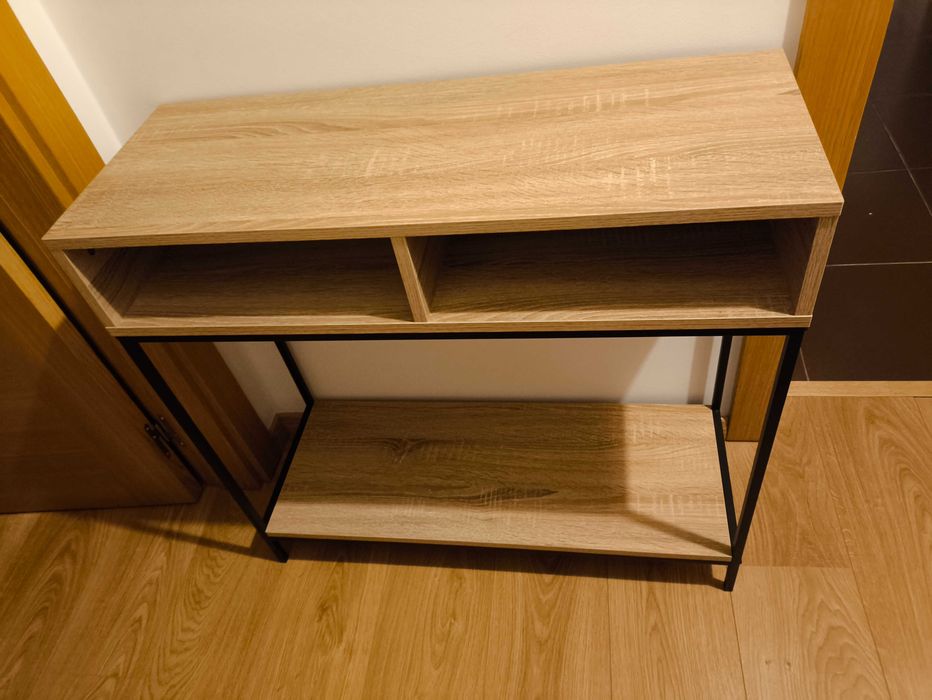 Consola de Entrada Estilo Industrial