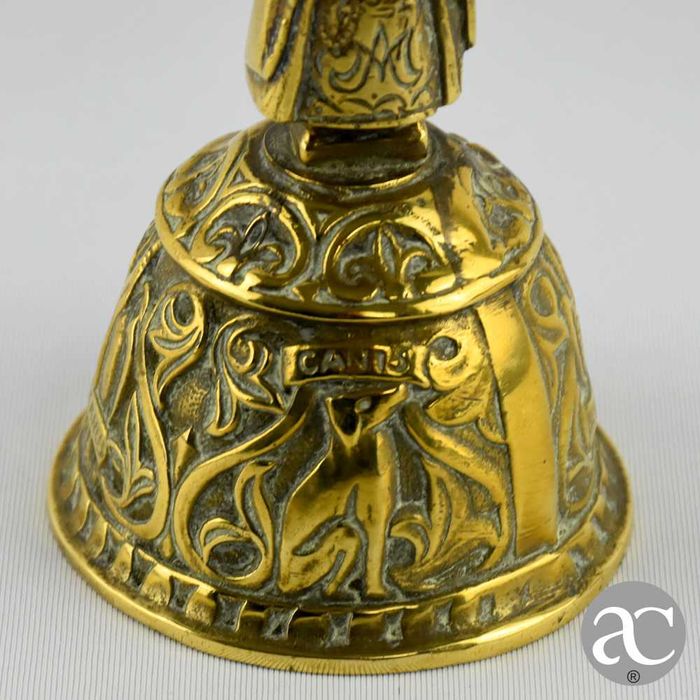 Campainha em bronze, Nossa Senhora e Menino