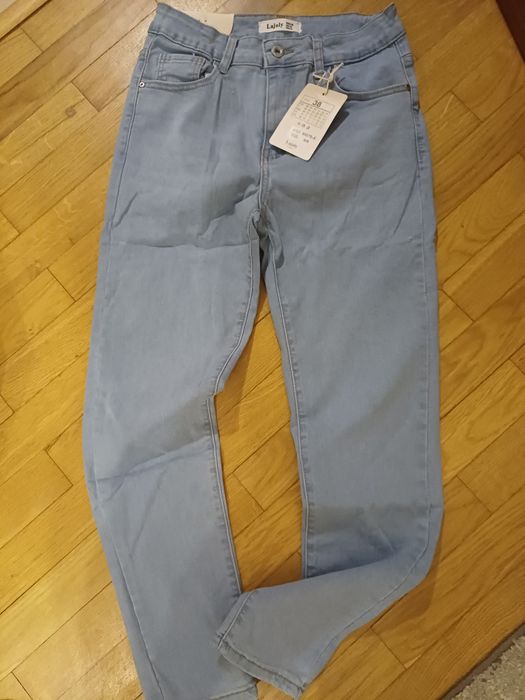Spodnie jeans rozmiar 38- Lajoly