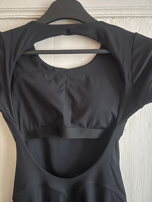 Комбінезон жіночий чорний з відкритою спиною