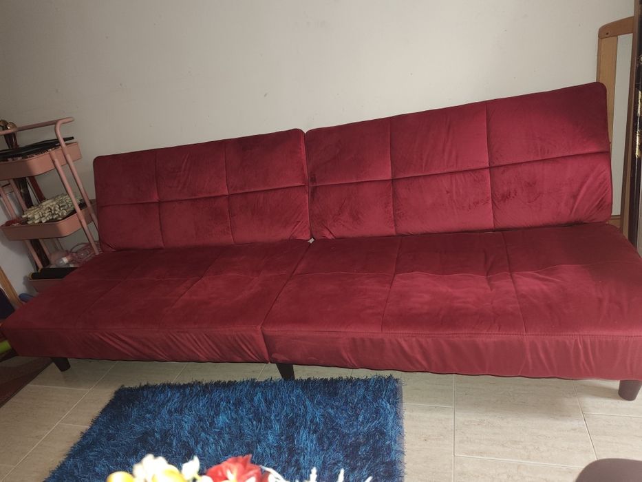 Sofá Veludo Vermelho