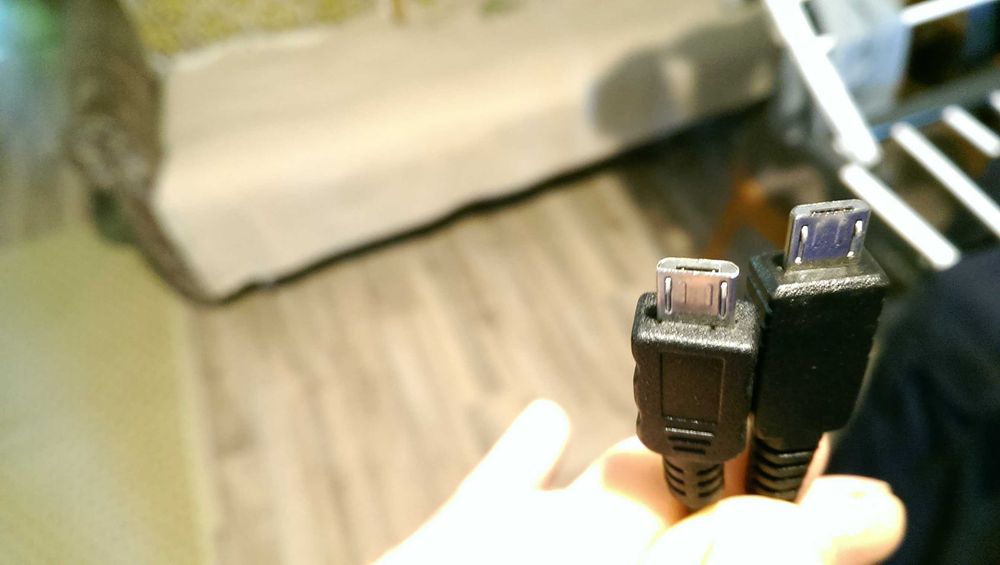 Przewód Host USB żeński- micro USB męski, 12 cm, 27 cm, 2 sztuki;
