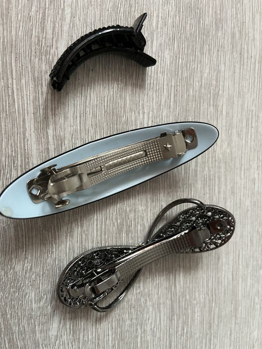 Лот заколок для волосся