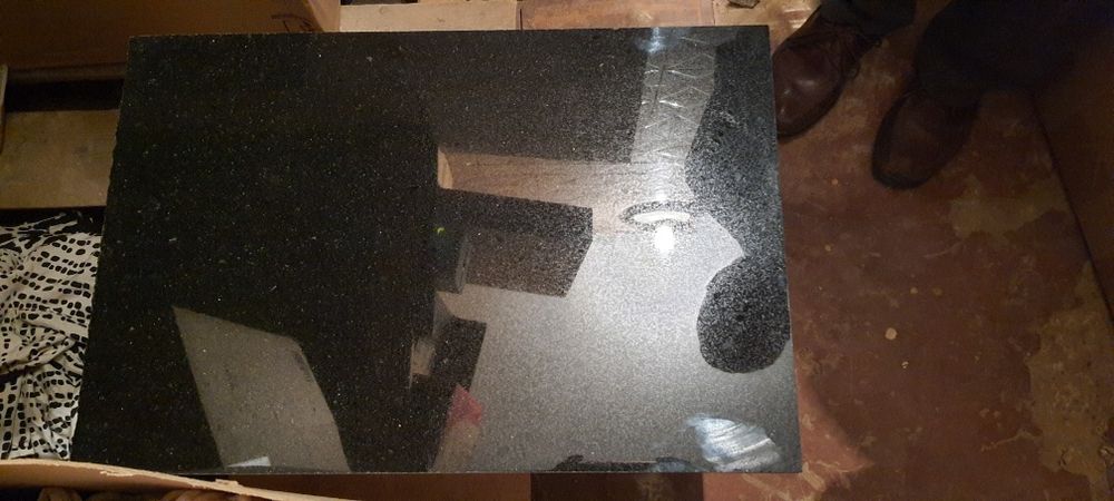 Полированная надгробная плита