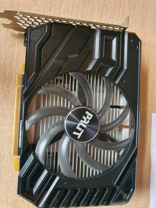 Видеокарта Palit  GTX 1650 Super 4GB GDDR6 StormX отличное сост.