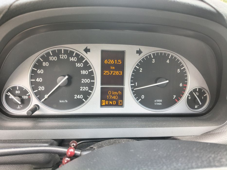 Mercedes Benz B170