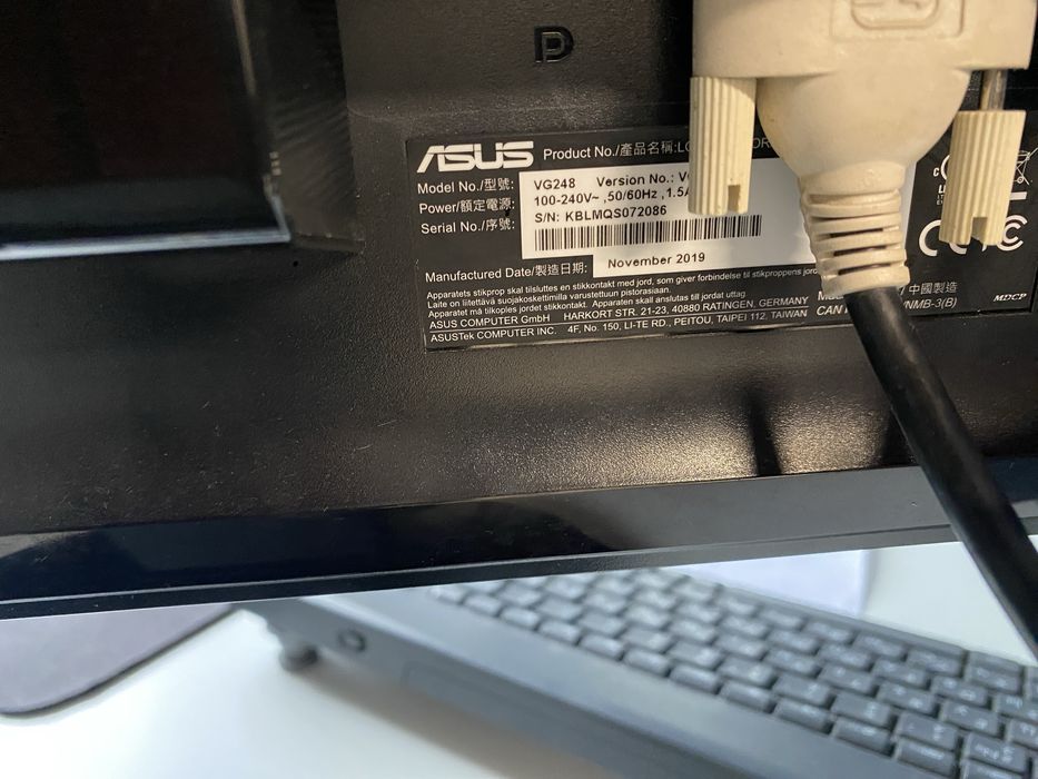 Офісний ПК на i3 з гарним ігровим моніторм Asus 24 дюйми