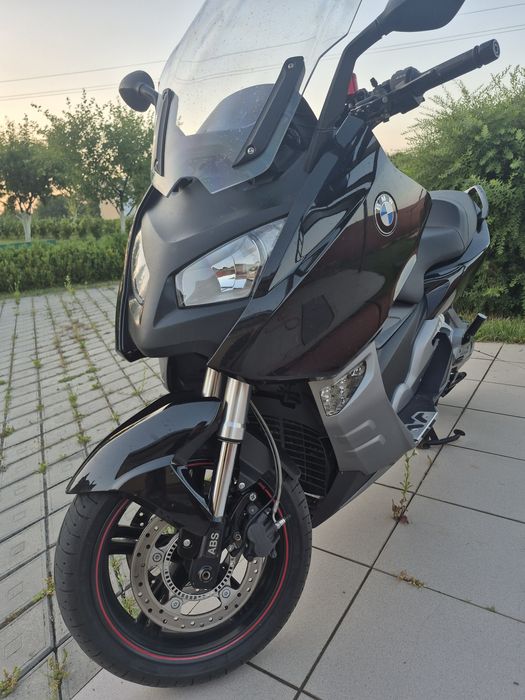 Моторойлер BMW c600