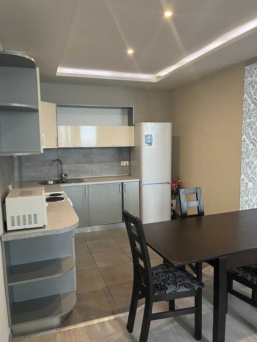 Продаж дохідної нерухомості діючий бізнес Освіти 14а 241м2 без комісії