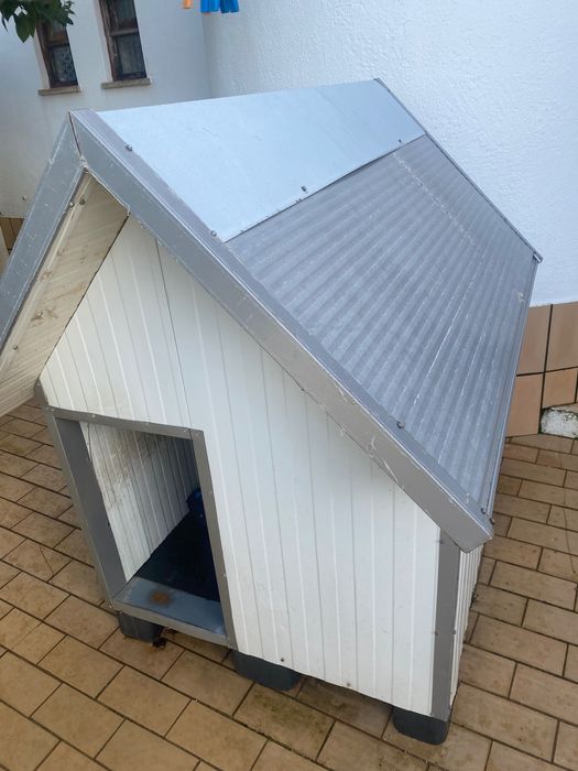 Casota de cão grande dimensões para cães de porte grande