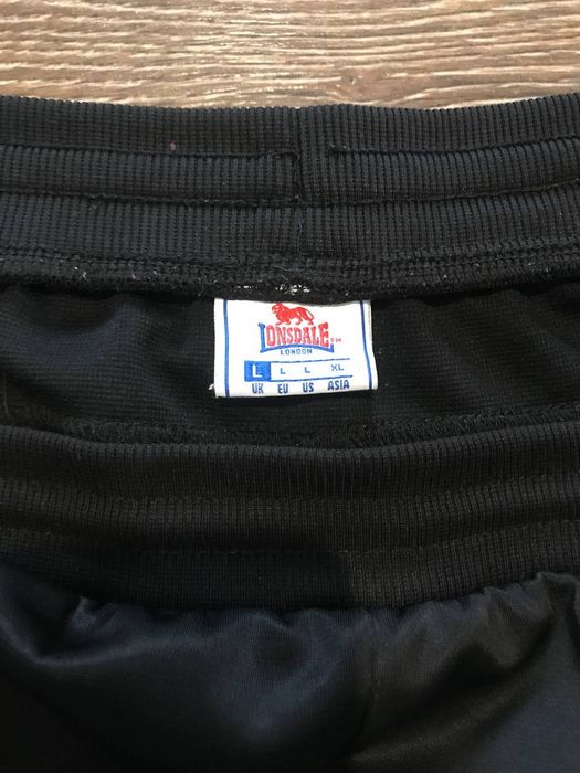 Спортивні штани lonsdale