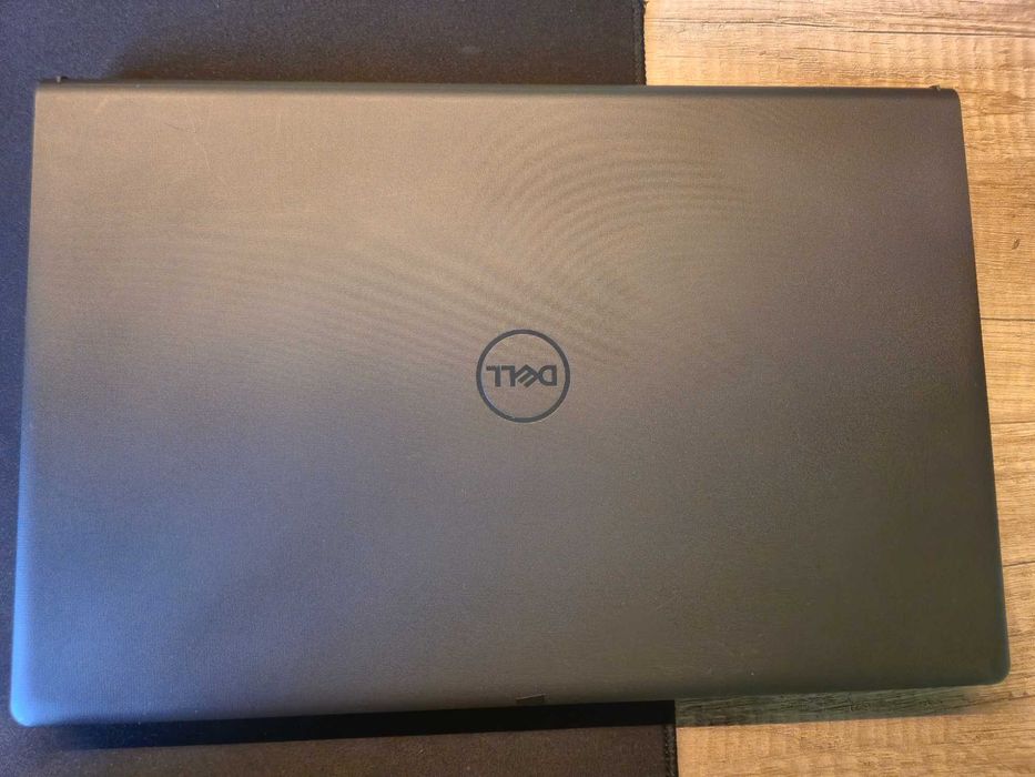 Sprzedam laptop dell vostro 15