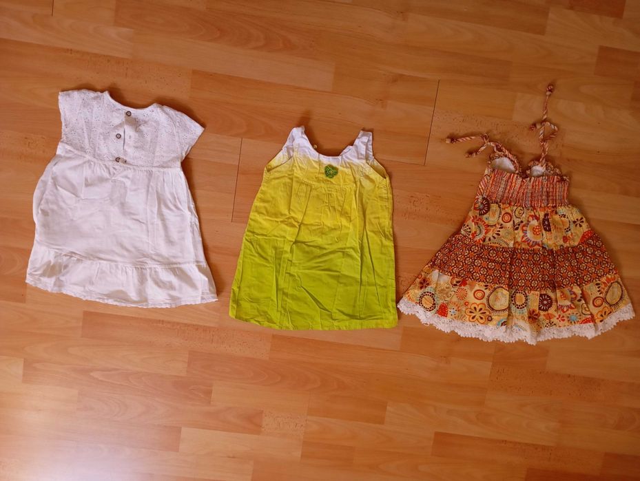 3 vestidos 24-36 meses