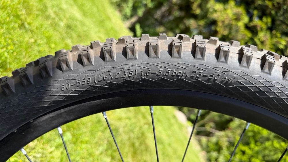 Rower wyczynowy hardtail downhill Duncon Amstaff