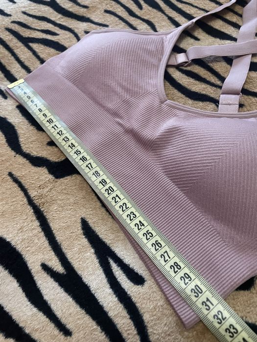 Спортивний топ hm