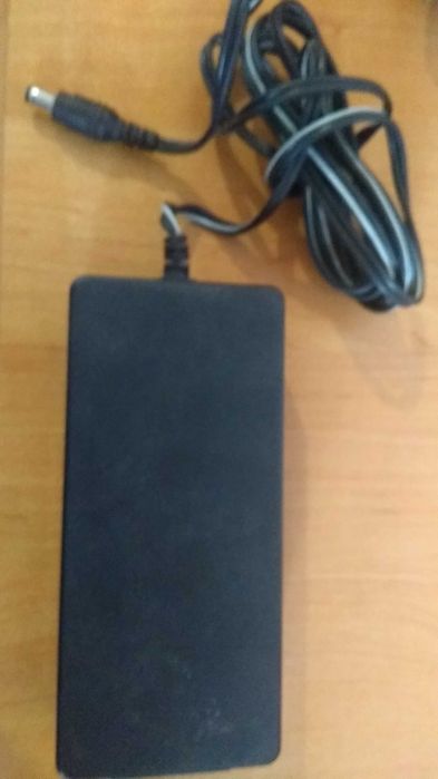 Блок живлення 12 вольт 3.5 ампер для мониторов и др.тех.