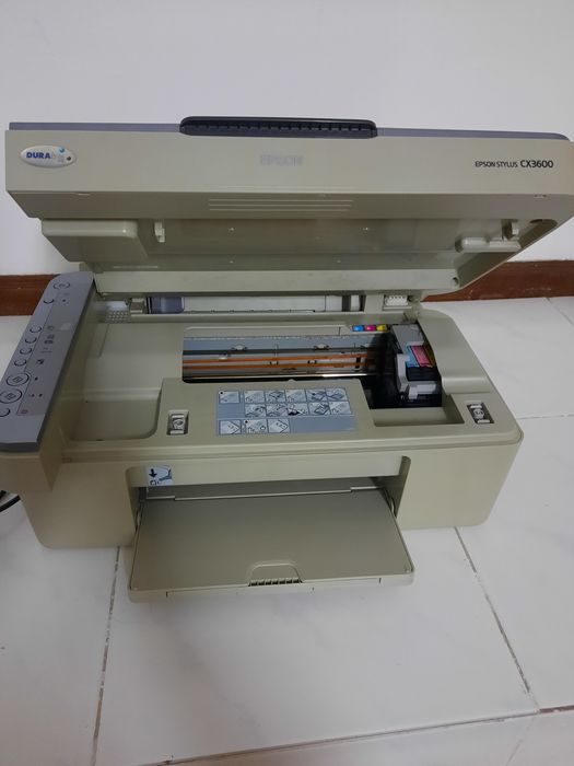 Impressora Epson (avariada)