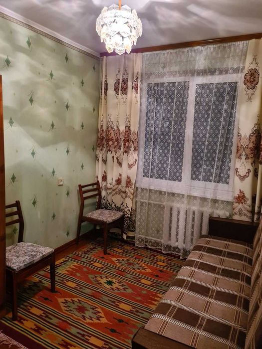 Продам 3 кімн. квартиру на Молодіжному. 3/5 пан. 40000