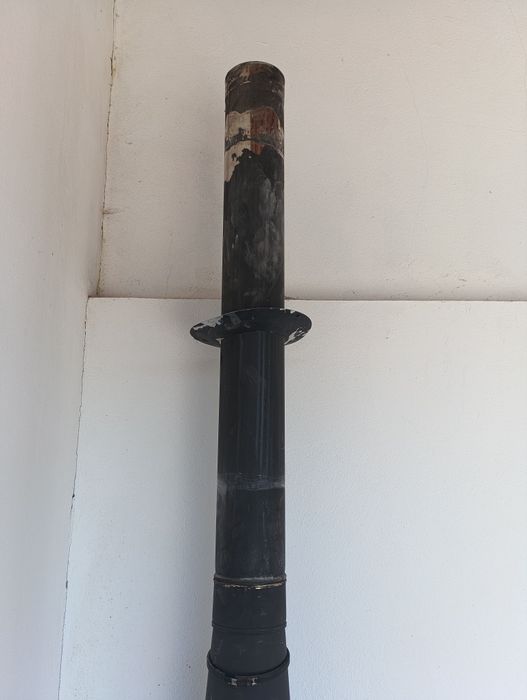 Salamandra em Ferro Fundido Usada – A Funcionar