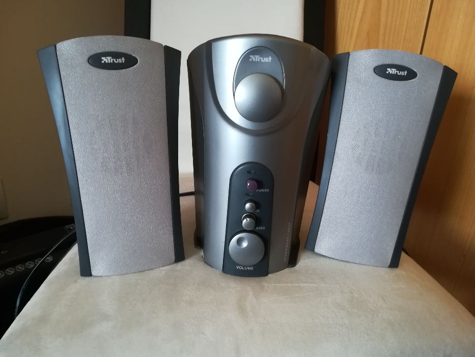 Colunas Trust Soundwave 1000 P