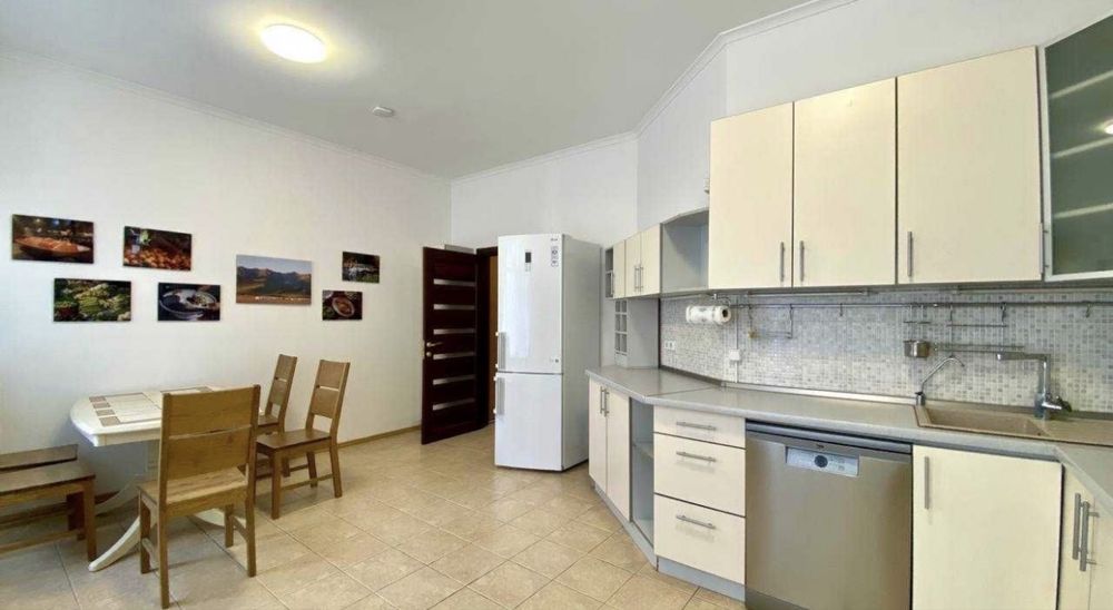 Без% Продаж 4К, перев. Тараса Щевченка 13/21, ст.м. Майдан Незалежності, Центр