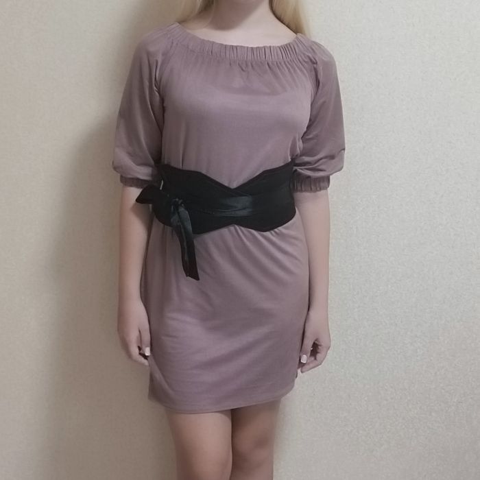 Сукня велюрова з поясом