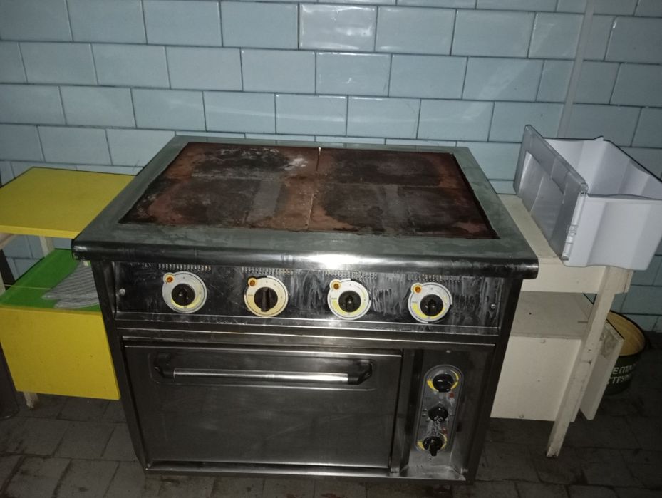 Плита професійна