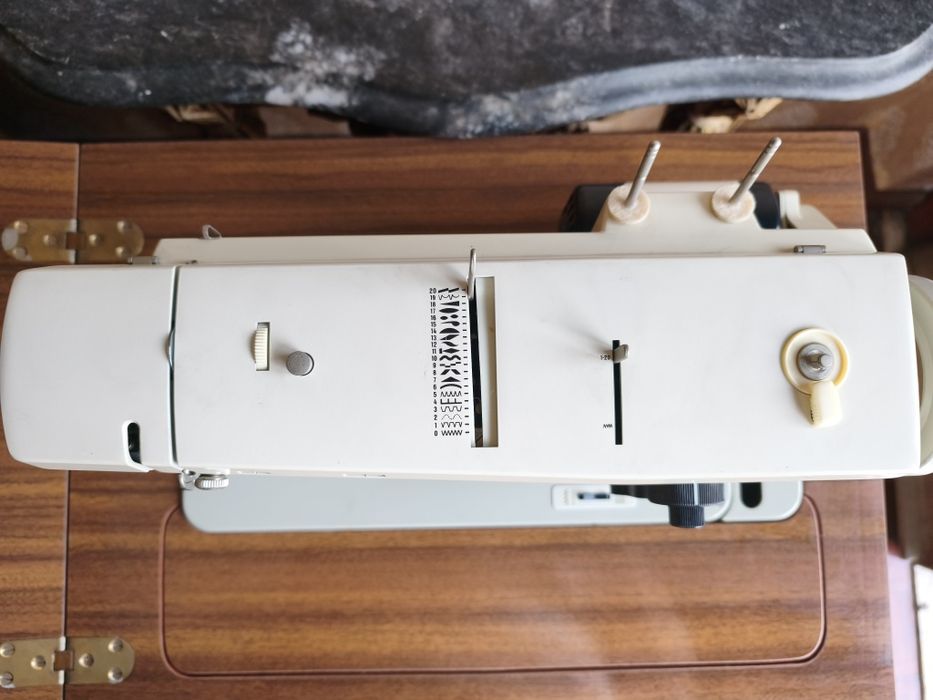Máquina de costura BERNINA favorit
