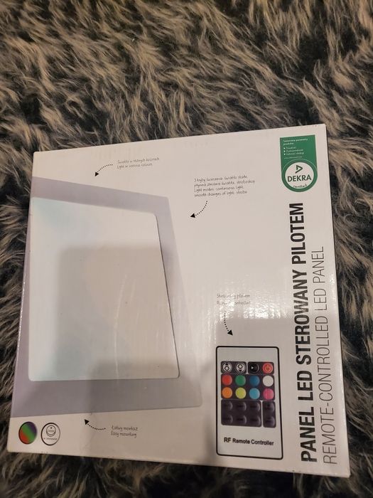 Panel LED sterowany pilotem