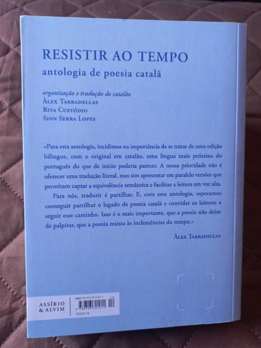 Resistir ao Tempo -  Antologia de Poesia Catalã (Edição Bilingue)