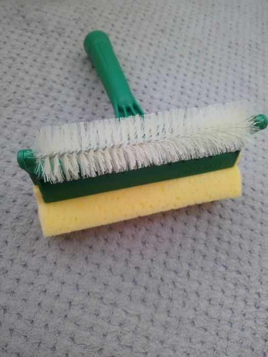 Szczotka do czyszczenia moskitiery