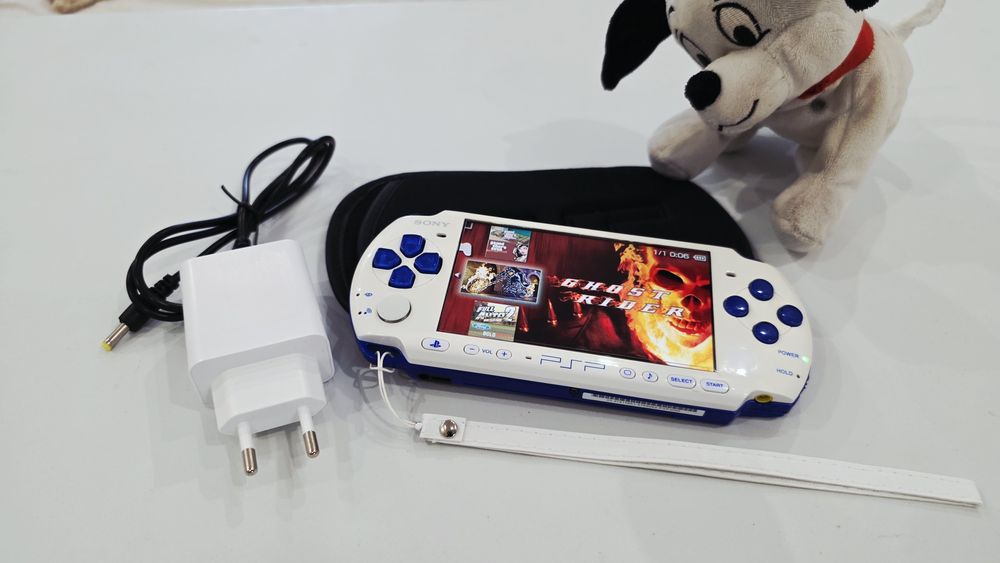 Sony PSP-3000  64гиг 136игр+ чехол!