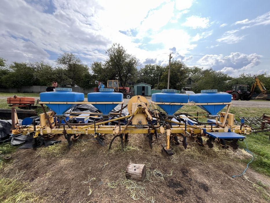 Продам сівалку СВТ 8 тодак