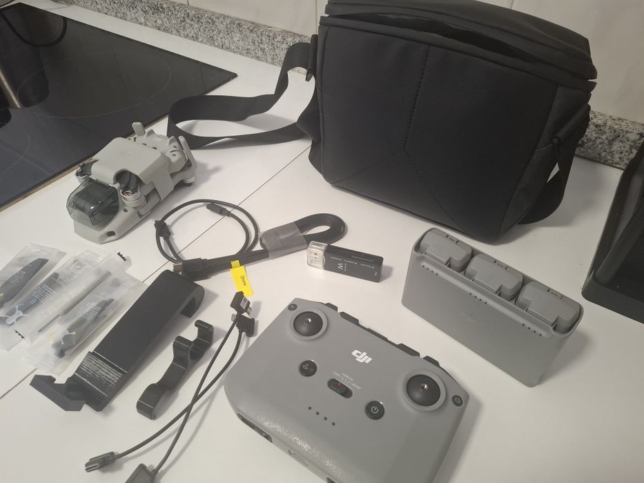 Vendo Dji Mini 2 SE fly more combo