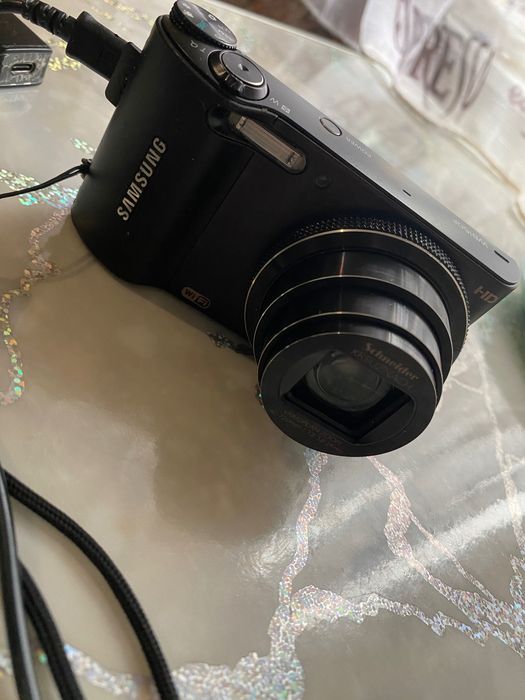 Цифровий фотоапарат Samsung WB150F