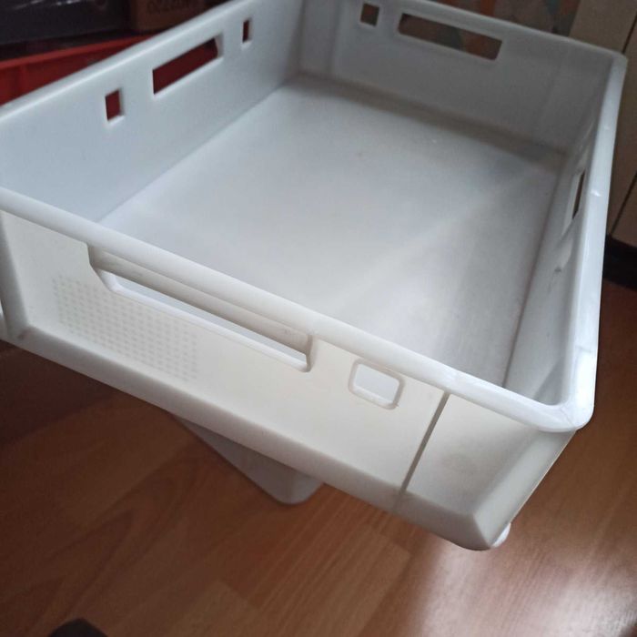 Ящик вместительные