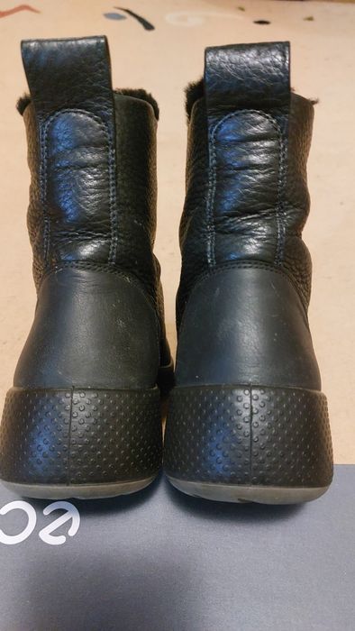 Чорні черевики ECCO  ukiuk 2.0, р.39. Стан ідеальний.