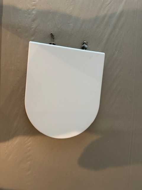 Tampa e assento de sanita clássica de Sanindusa