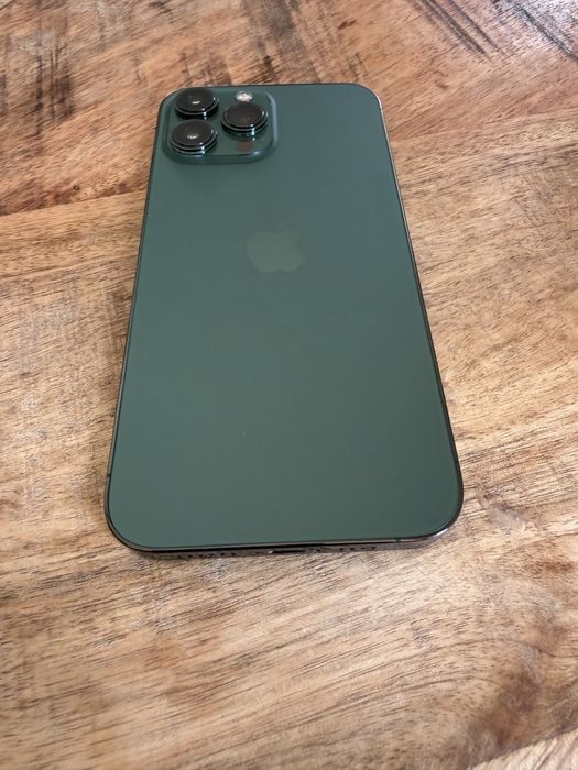 iPhone 13 Pro Max  zielony   stan bardzo dobry  etui + szkło