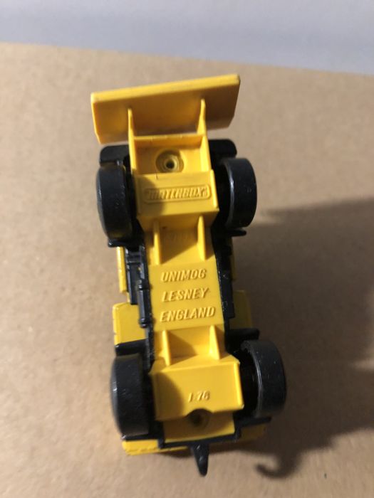 Matchbox Unimog 1:76