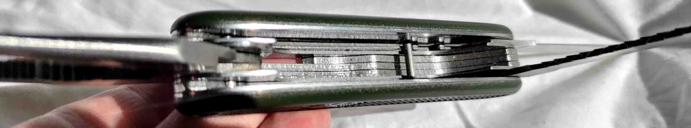 multitool kopia BW + kombinerki