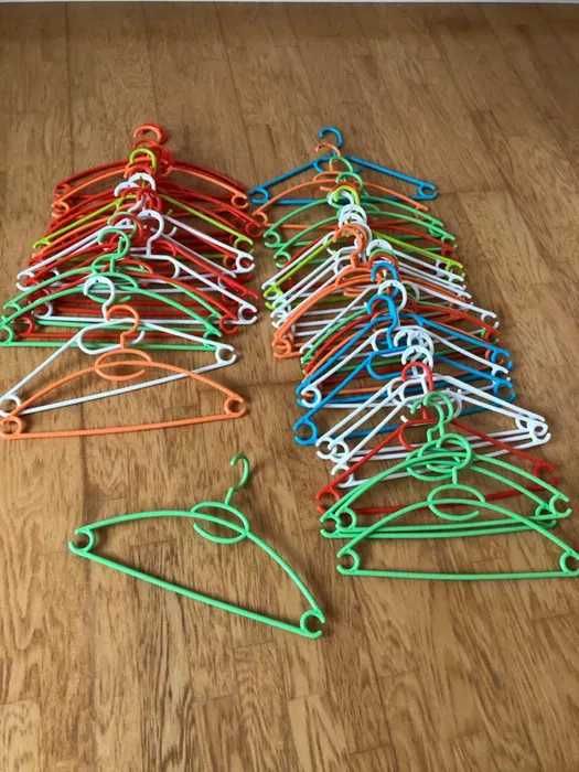 Cabides de plástico gancho rotativo